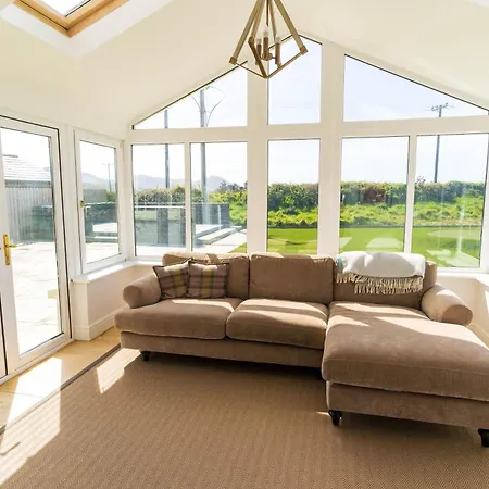 5 The Cloisters - Waterville