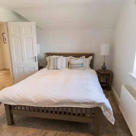 5 The Cloisters - Waterville