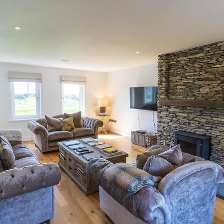 5 The Cloisters - * Waterville